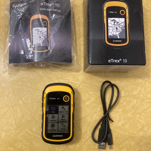 Garmin eTrex 10 Worldwide Handheld GPS Navigator - Picture 1 of 5